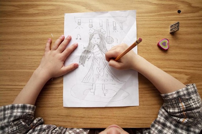 как да научим детето да рисува